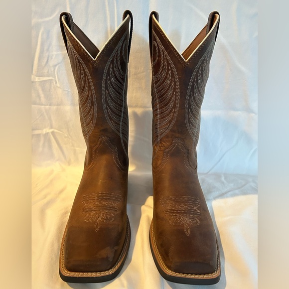 Ariat Women’s Round Up Wide Square Toe Western Boots (NWT) - Picture 7 of 10